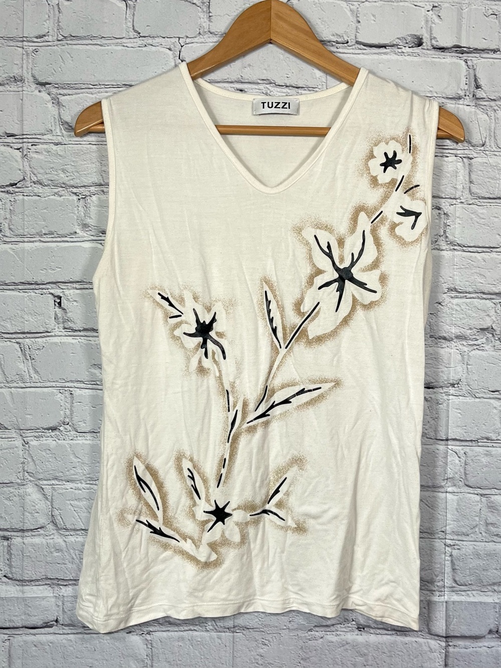 Tuzzi Yank Top Women’s Size Medium Ivory With Stylish Detail V Neck